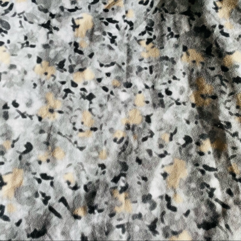 Lululemon Tank - Picture 2 of 4